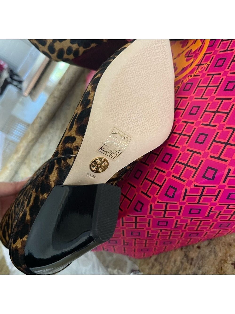 New Tory Burch Lila Pointed Toe Bootie - Picture 7 of 7